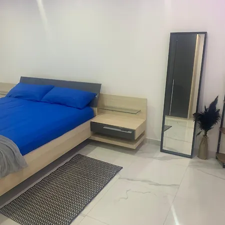 Ferien- & Wellneswohnung Mit Privater Sauna Und Whirlpool