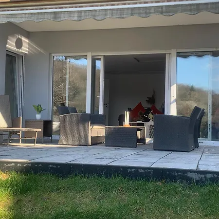 Ferien- & Wellneswohnung Mit Privater Sauna Und Whirlpool Apartman