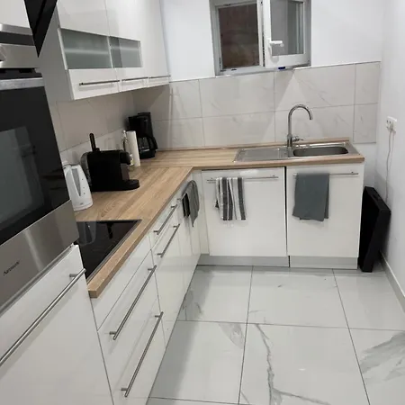 Ferien- & Wellneswohnung Mit Privater Sauna Und Whirlpool