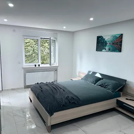 Ferien- & Wellneswohnung Mit Privater Sauna Und Whirlpool