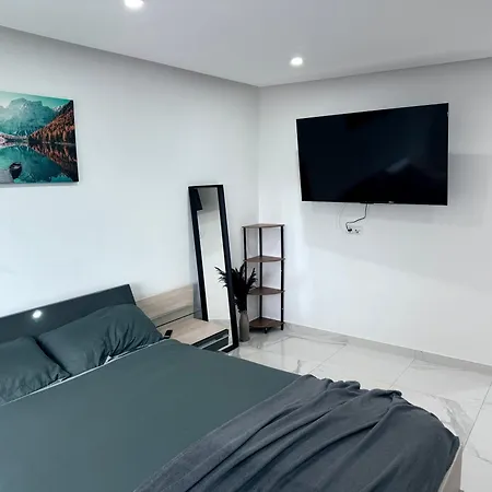 Ferien- & Wellneswohnung Mit Privater Sauna Und Whirlpool Lejlighed *