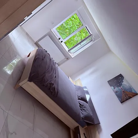 Ferien- & Wellneswohnung Mit Privater Sauna Und Whirlpool Apartman Gelnhausen