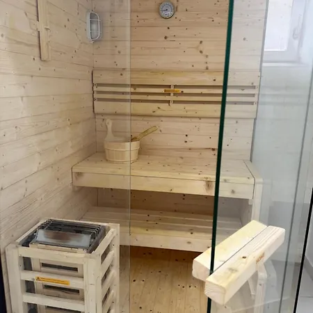 Ferien- & Wellneswohnung Mit Privater Sauna Und Whirlpool Apartman Gelnhausen